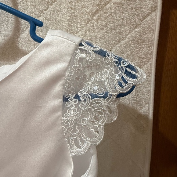 Elegant White Kids Dress - Picture 2 of 5